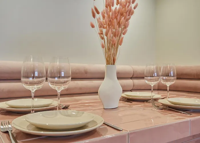 Apartment Center Of Paris By Studio Prestige